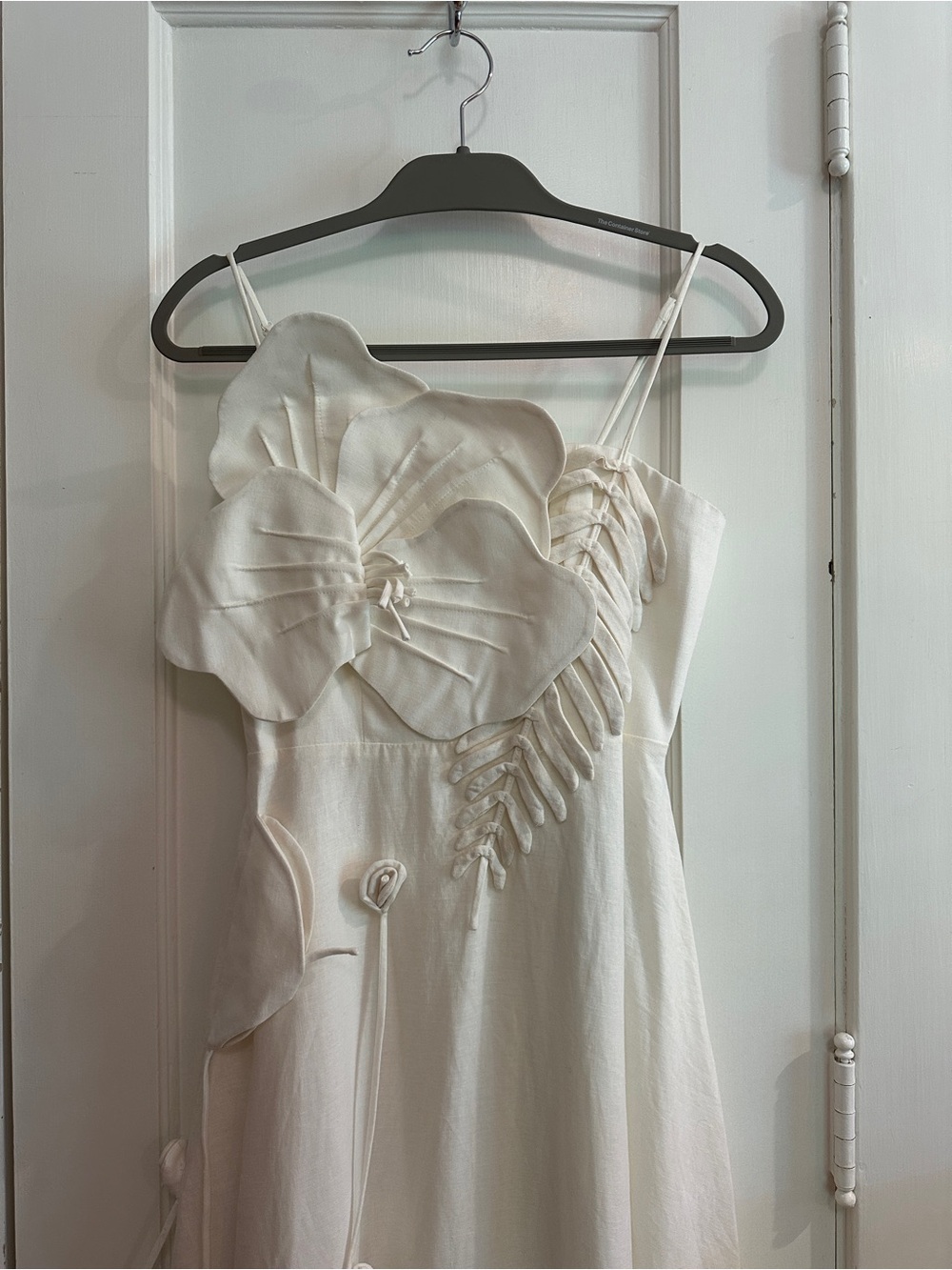 FARM Rio Cream Floral Appliqué Midi Dress with Spaghetti Straps NWT - Picture 9 of 12